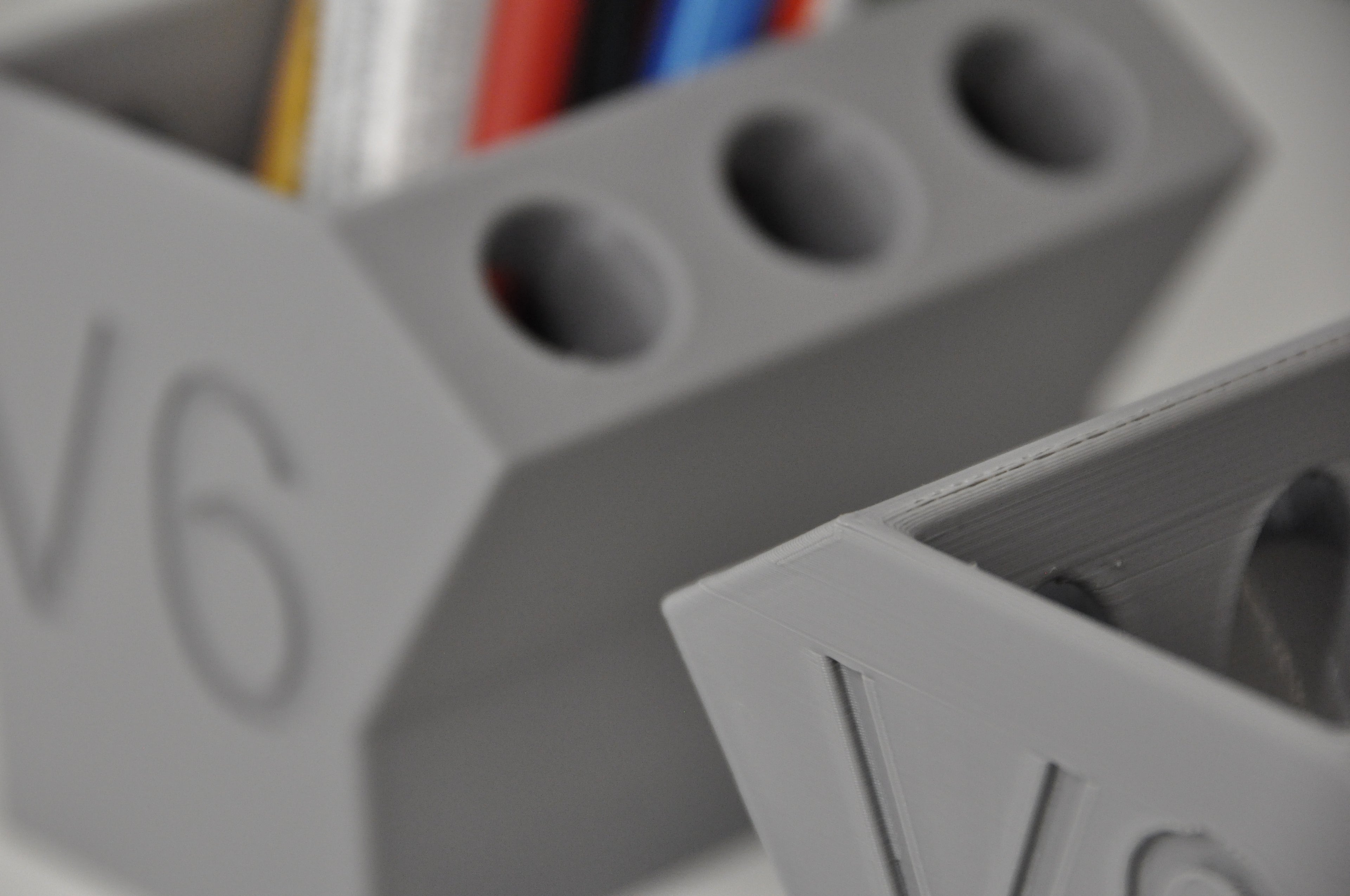 Porta lapiz Block V8 Y V6